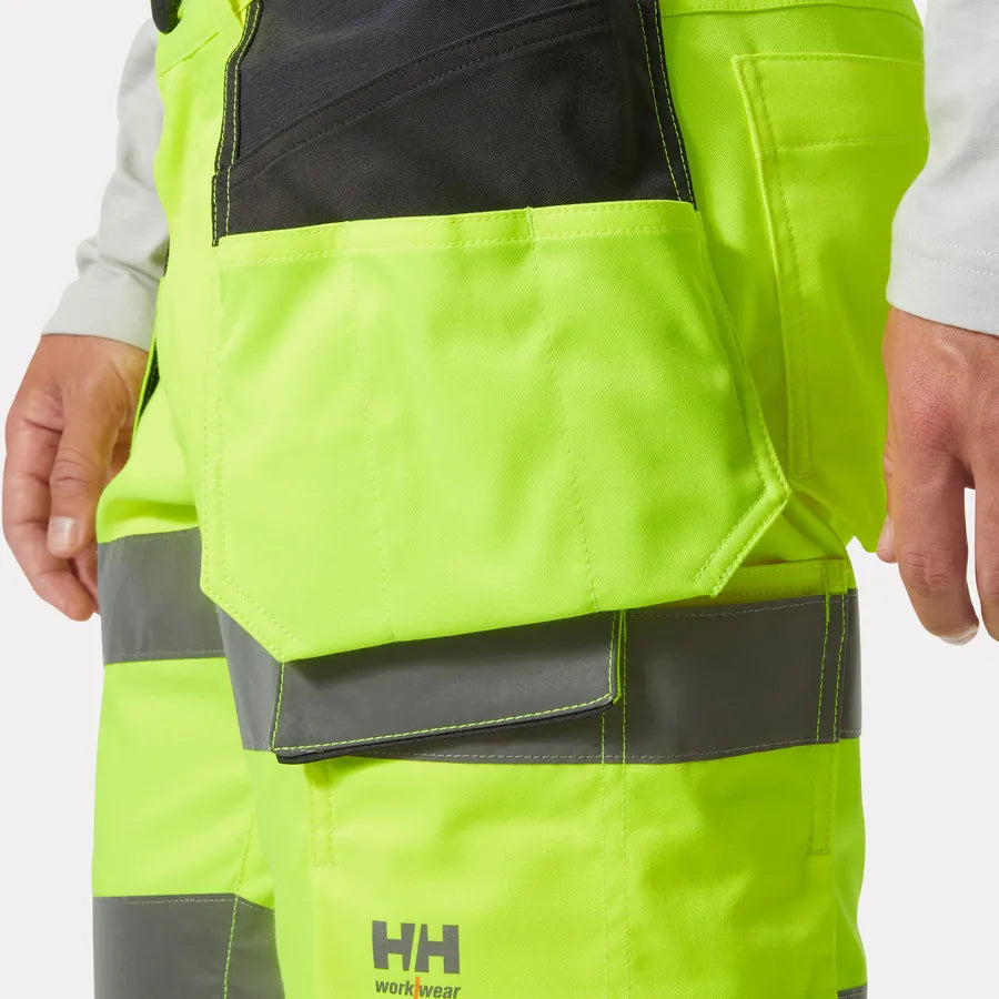 77516 UC-ME CONS SHORTS