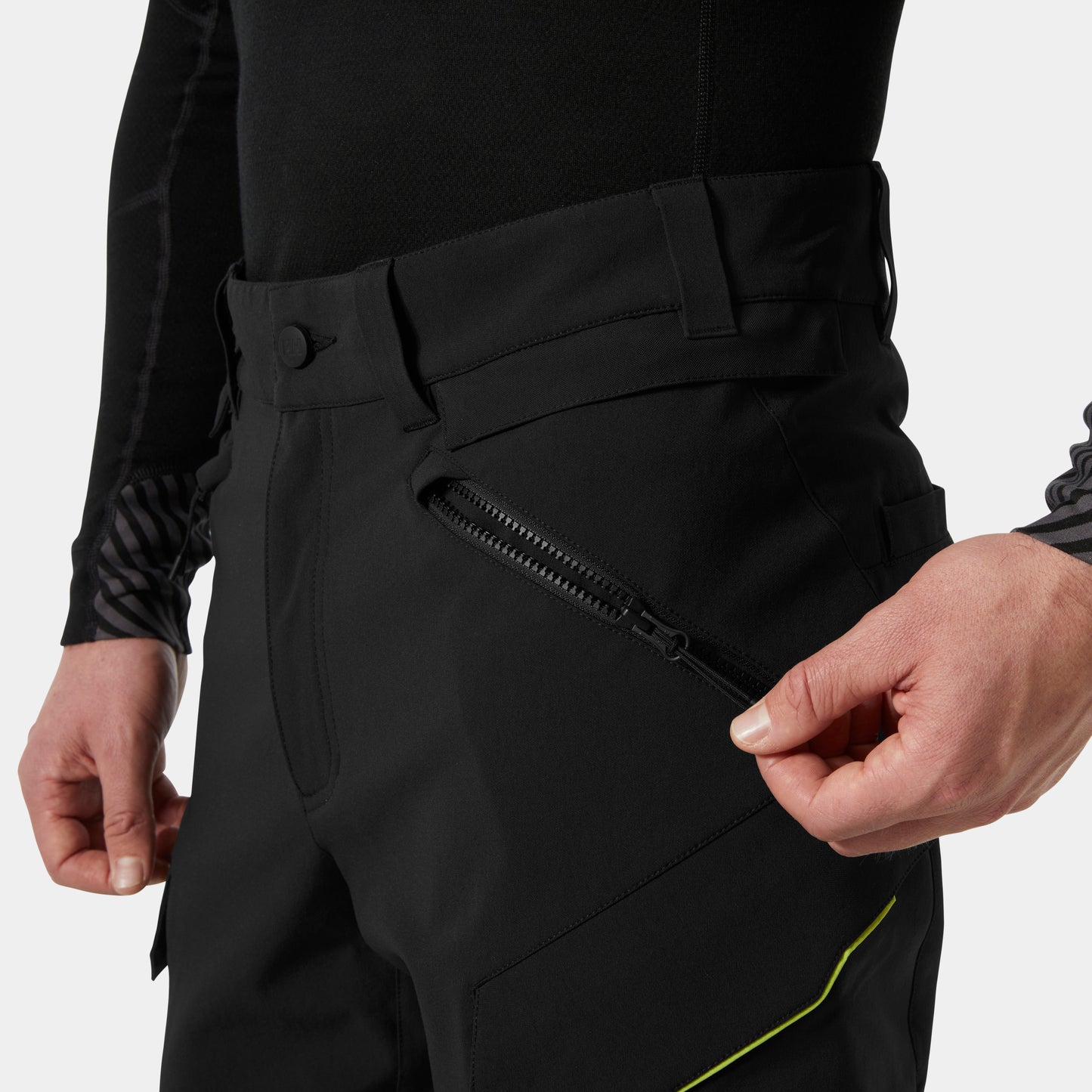 77566 MAGNI EVO CNCT CARGO SHORTS